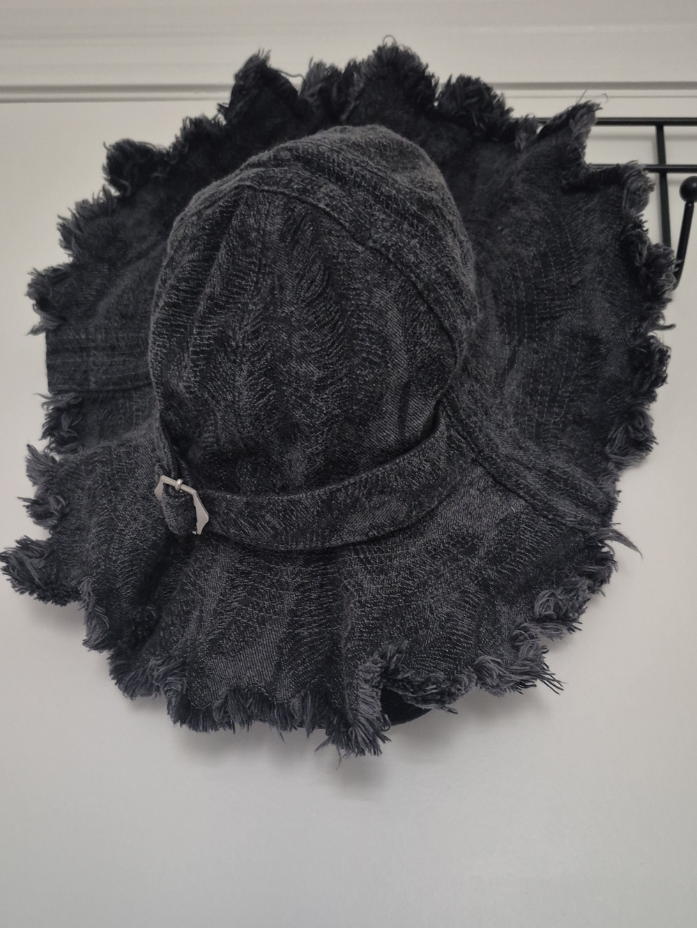 Kaptial Magpie Collection Tulip Hat